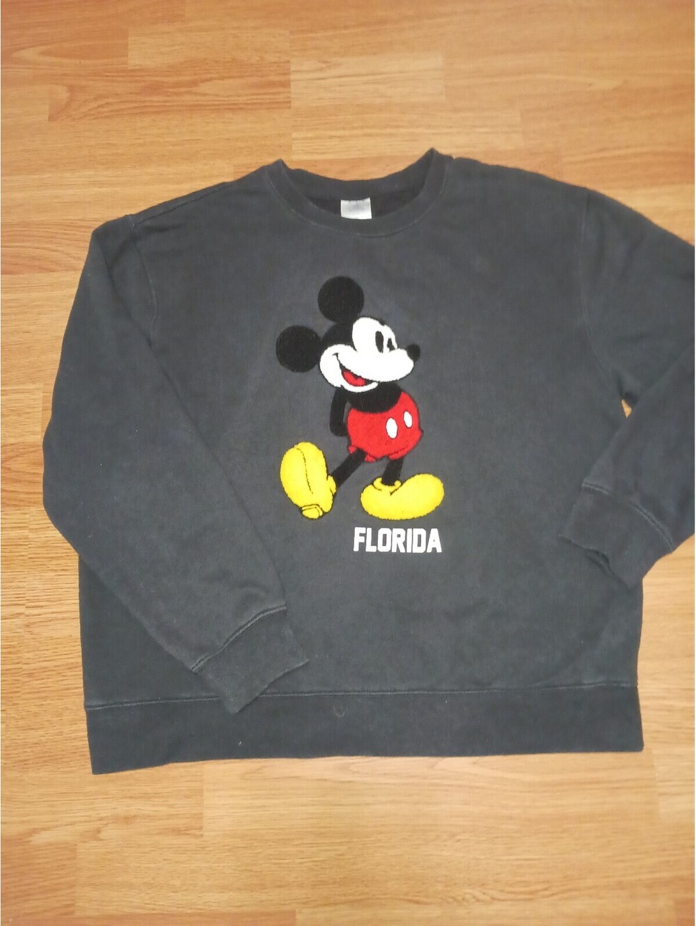 Disney Men Black Mickie Mouse  Pullover  Sweat Shirt Size  Large